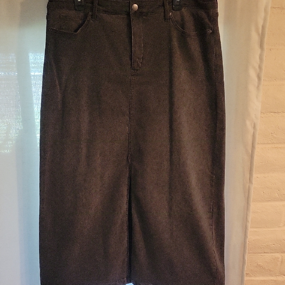 NYDJ Grey/Black Leopard Midi Skirt with Front Slit